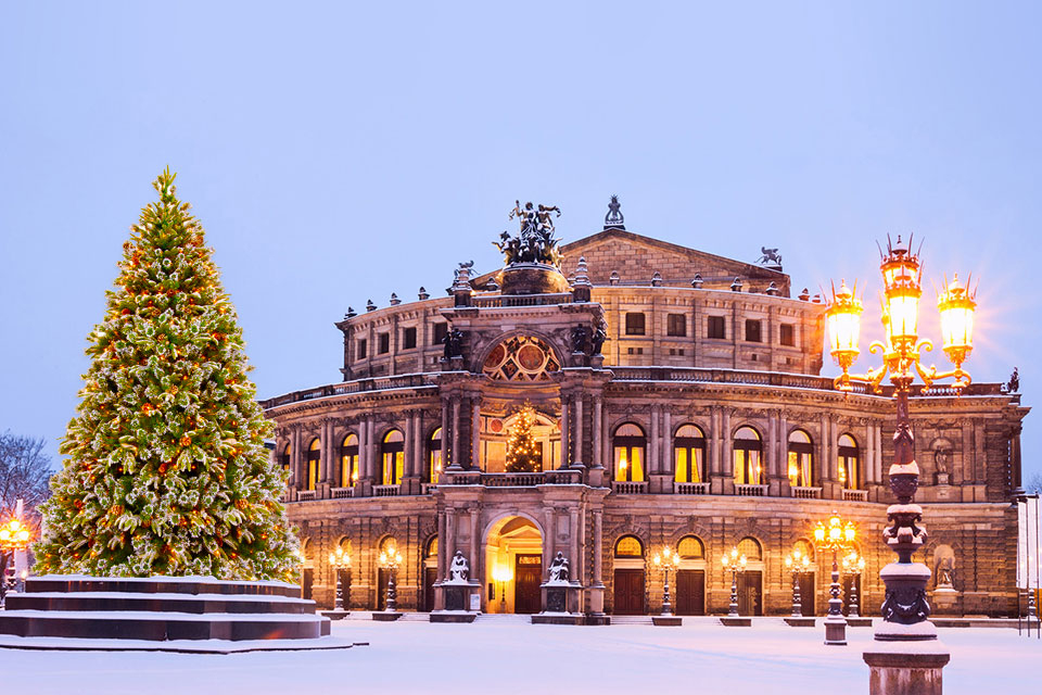 Zur Weihnachtszeit in die Semperoper Zur Weihnachtszeit in die Semperoper